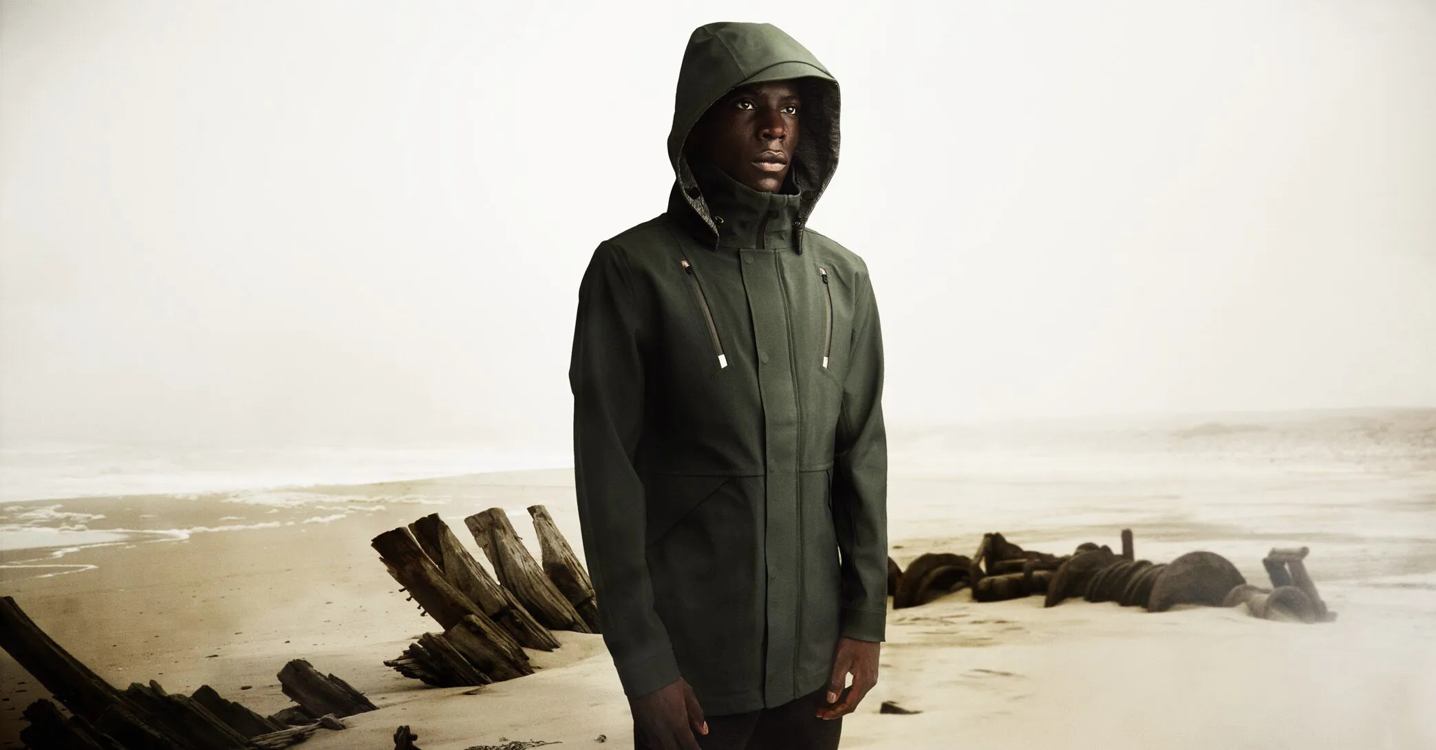 Ulterior hardshell in a restrained weather setting